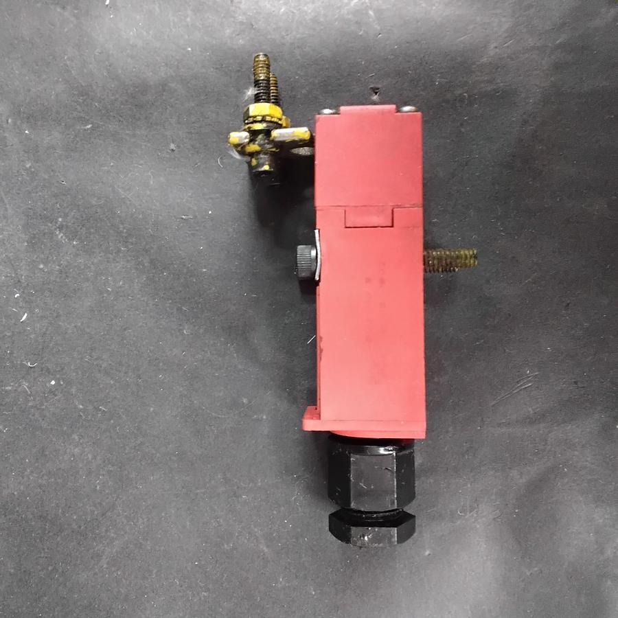 Used TELEMECANIQUE XCK-J SAFETY INTERLOCK SWITCH ($13 OBO)