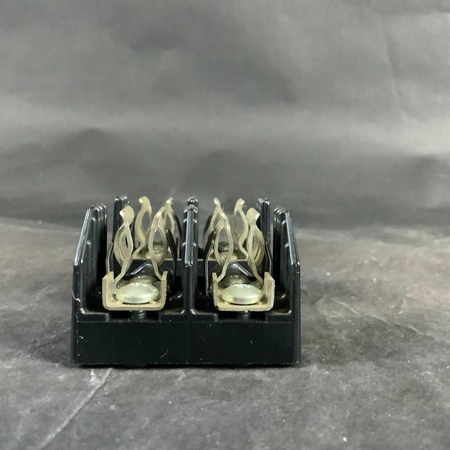 Used BUSSMANN H25030-2SR FUSE HOLDER ($11 OBO)