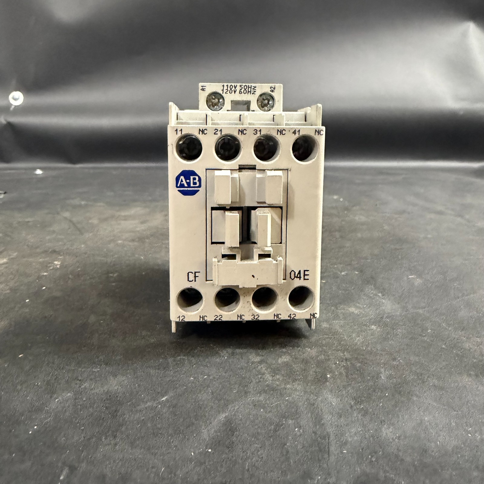 Used ALLEN BRADLEY 700-CF040* SER A CONTACTOR ($40 OBO)
