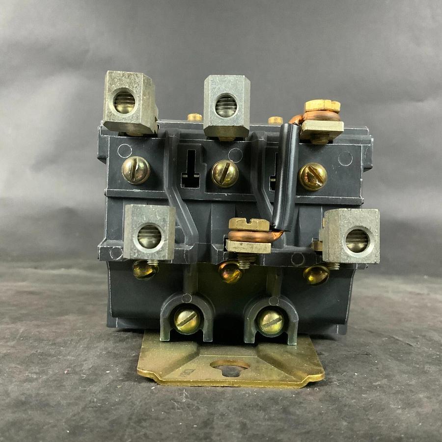 Used ALLEN BRADLEY 202AC-C0H92 CONTACTOR ($115 OBO)