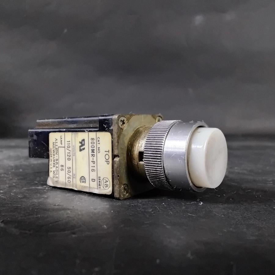 Used ALLEN BRADLEY 800MR-P16 SERIES D WHITE PILOT LIGHT ($15 OBO)