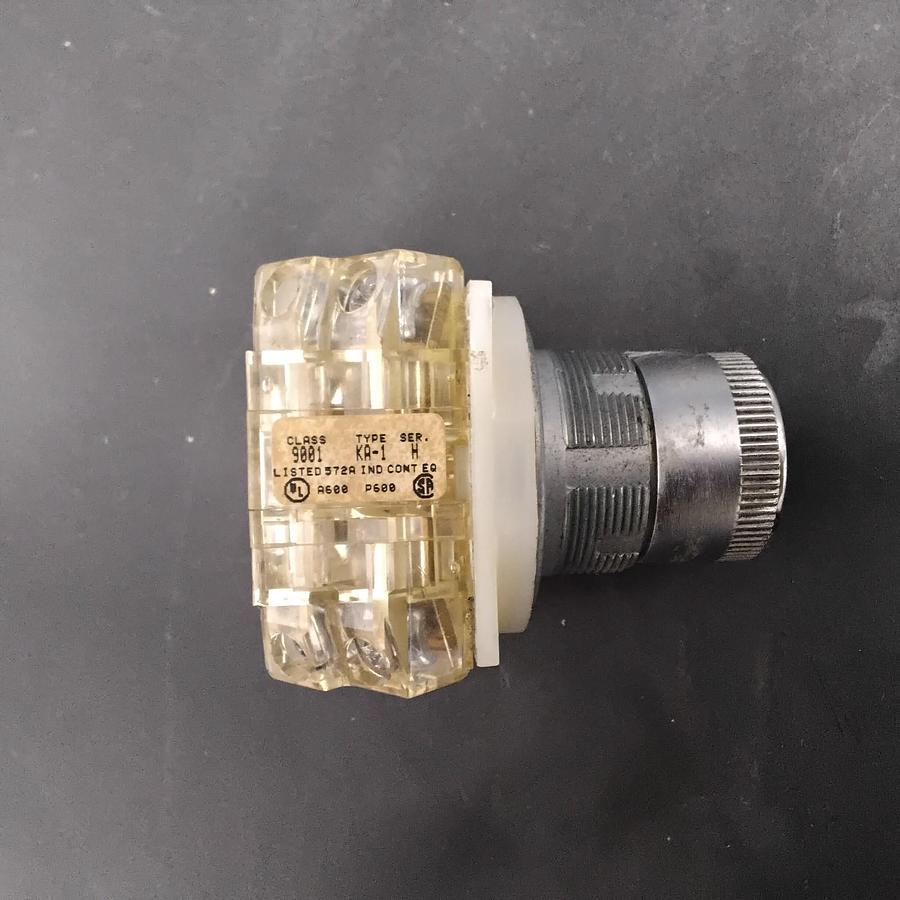 Used SQUARE D 9001 TYPE KA1 SERIES H SELECTOR SWITCH- GROUP OF 2 ($25 OBO)