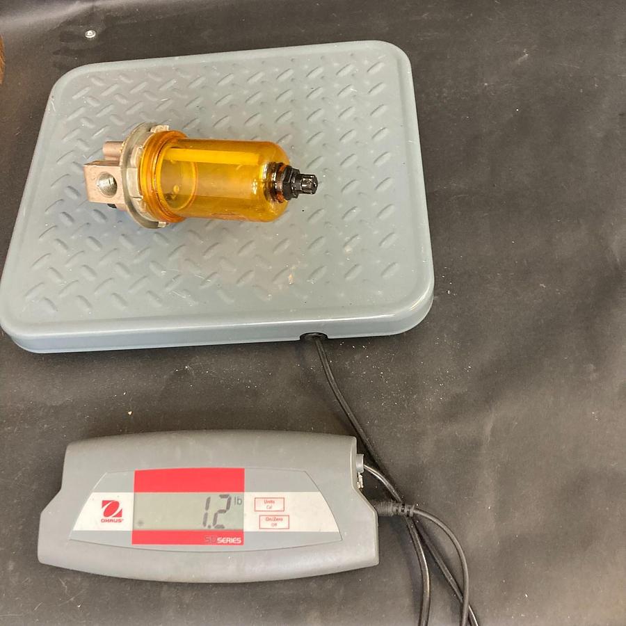 Used SCHRADER BELLOWS LUBRICATOR NO 35831000 ($50 OBO)