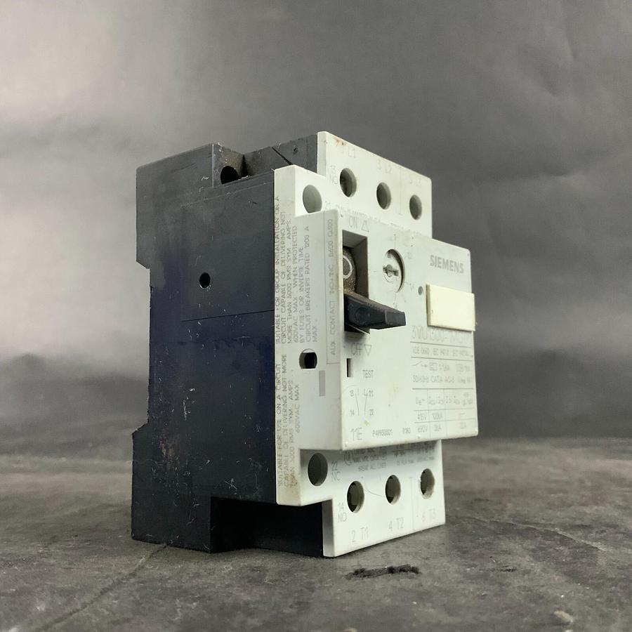 Used SIEMENS 3VU1300-1MG00 STARTER ($30 OBO)
