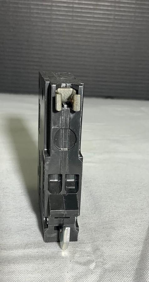 Used SCHNEIDER QOT2020C 20 A ($24.99 OBO)