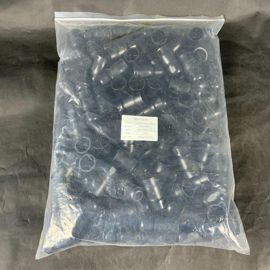 Used BETTERI BC01-3M22-15 PHOTOVOLTAIC AC MALE CONNECTOR - BAG OF 100 ($1000 OBO)