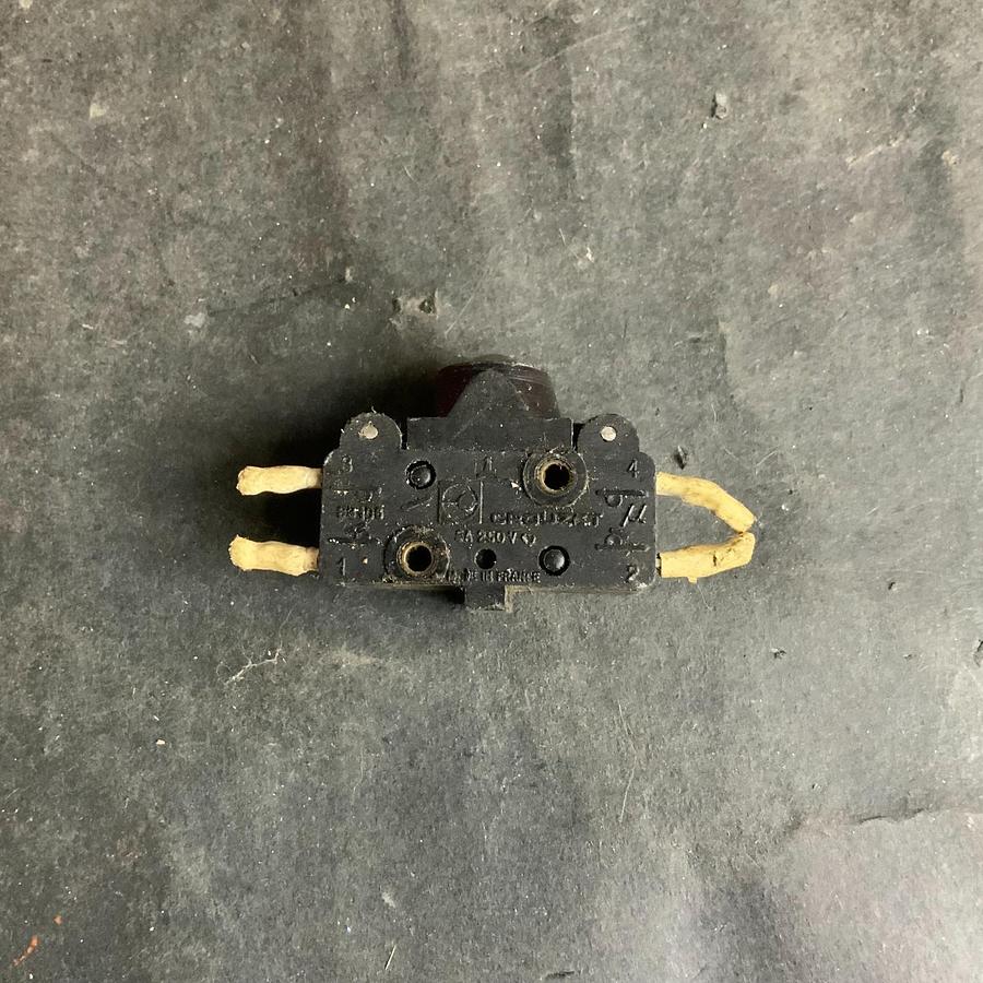 Used CROUZET U 83 106 MICRO SWITCH