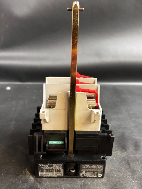 Used ALLEN BRADLEY 194R-NJ030P3 FUSED DISCONNECT SWITCH ($50 OBO)
