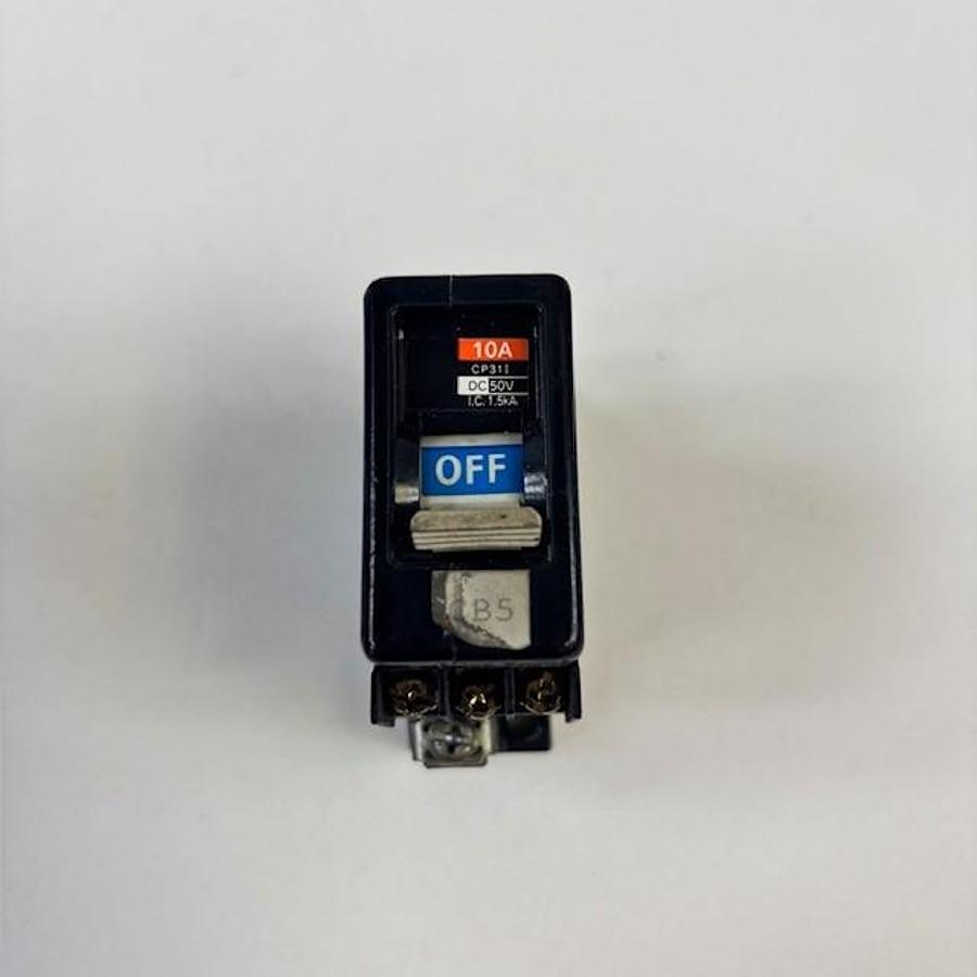 Used FUJI 10A-50V CP31 CIRCUIT BREAKER