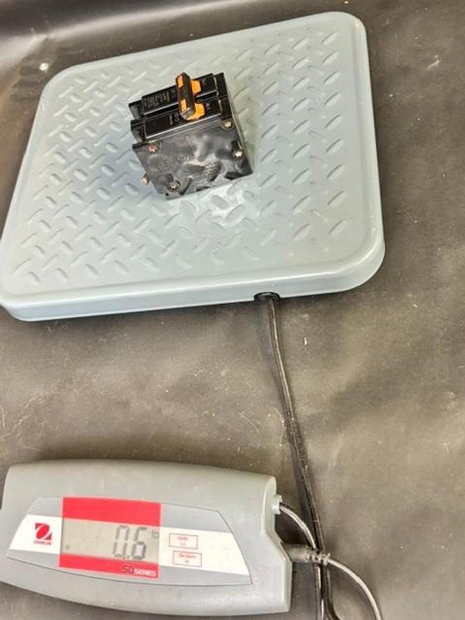 Used HUBBELL BRYANT BR260 CIRCUIT BREAKER