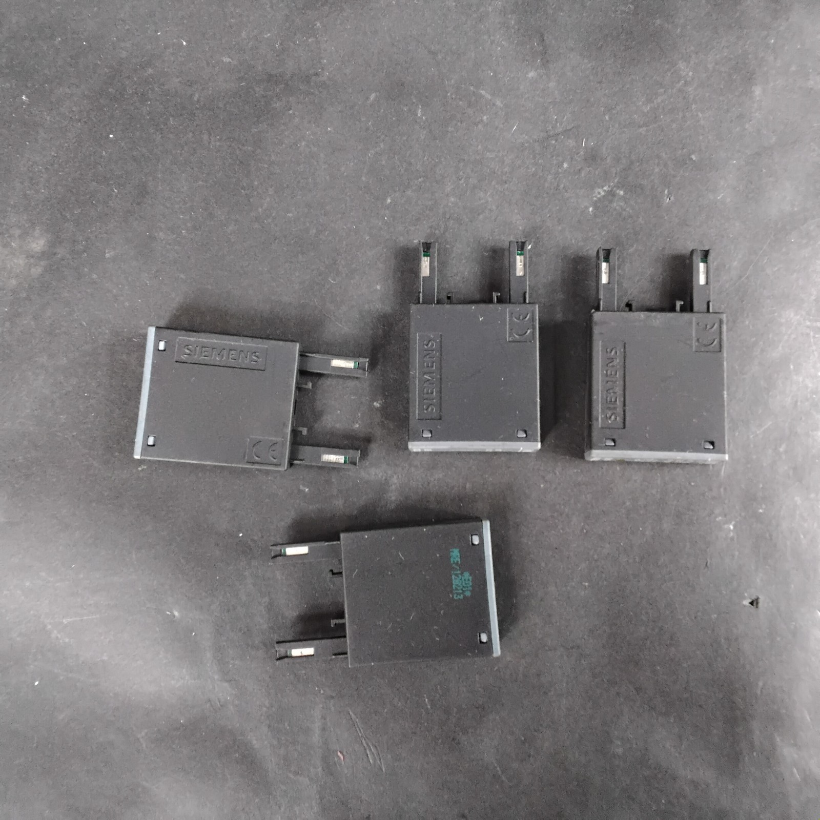 Used SIEMENS 3RT2916-1JK00 SURGE SUPPRESSORS - GROUP OF 4 ($25 OBO)