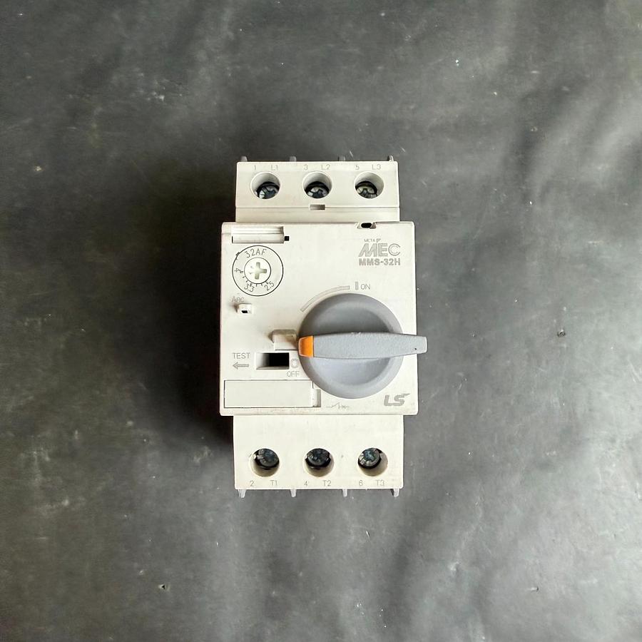 Used LS ELECTRIC MMS-32H MOTOR STARTER ($35 OBO)