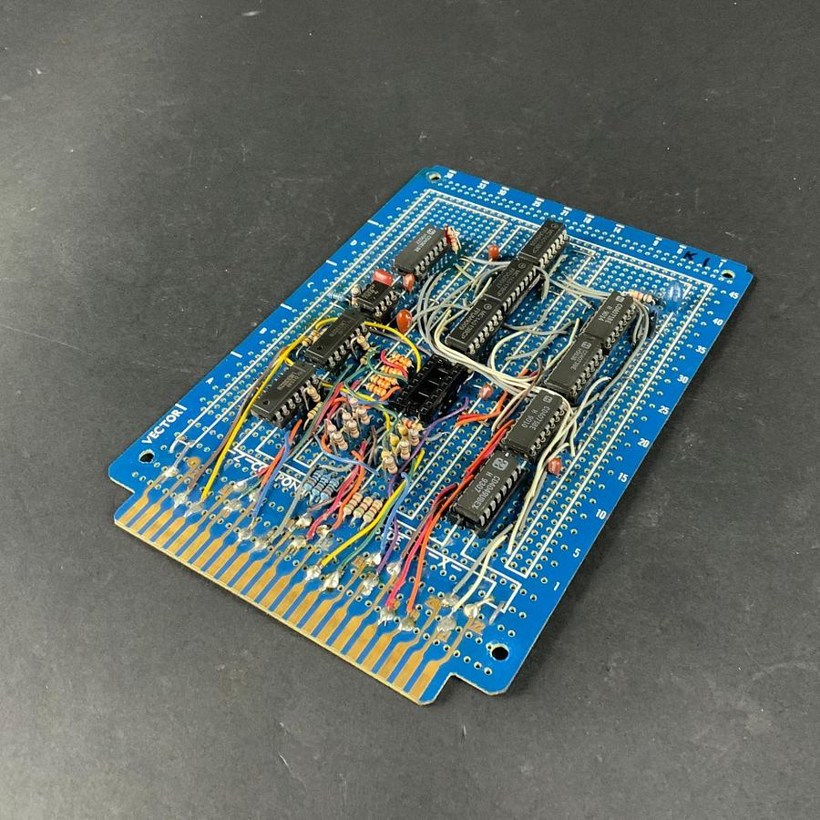 Used VECTOR ELECTRONICS 3677-2 PCB PLUGBOARD ($30 OBO)