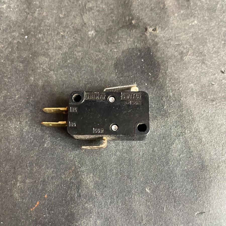 Used UNIMAX 2TMT-4 MICRO SWITCH