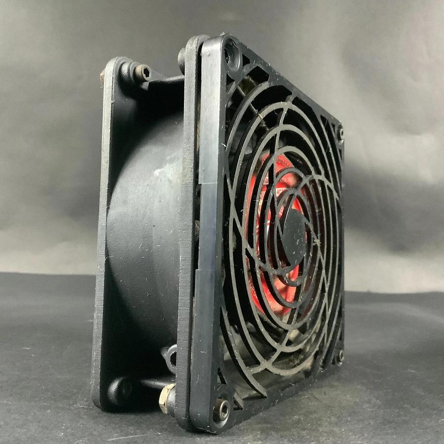 Used DAYTON 4C550 AXIAL FAN ($15 OBO)