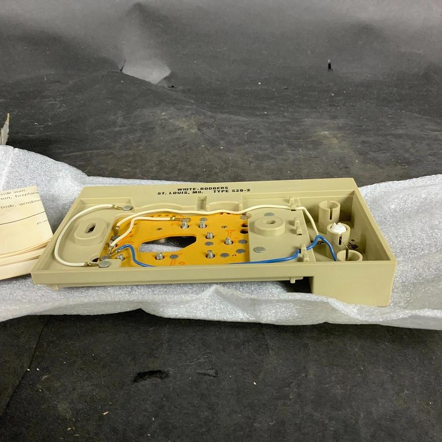 Used WHITE RODGERS S28-2 SUB-BASE ($25 OBO)