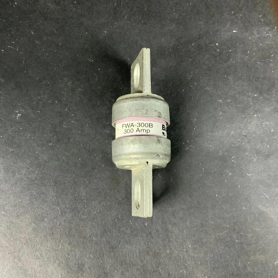 Used BUSSMANN FWA-300B SEMICONDUCTOR FUSE ($20 OBO)