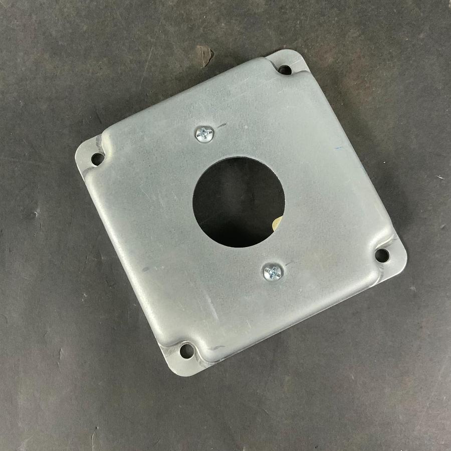 Used STEEL CITY RS11 SQUARE BOX SURFACE COVER ($7 OBO)