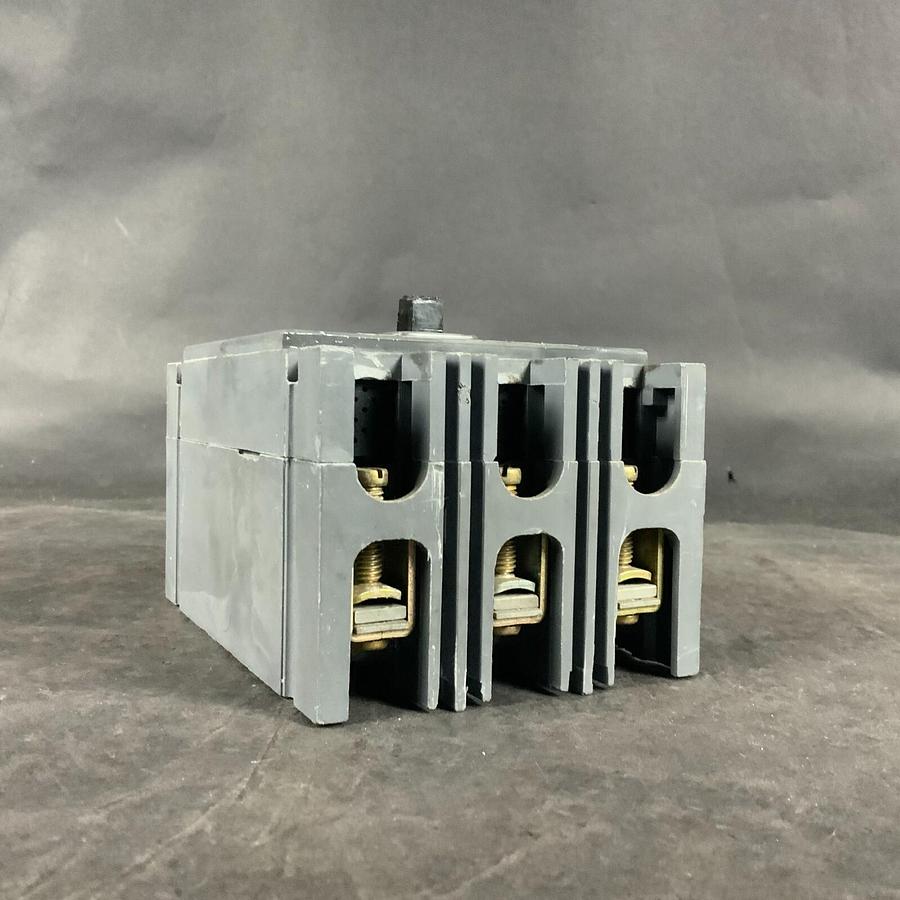 Used WESTINGHOUSE HFB3020L CIRCUIT BREAKER ($40 OBO)
