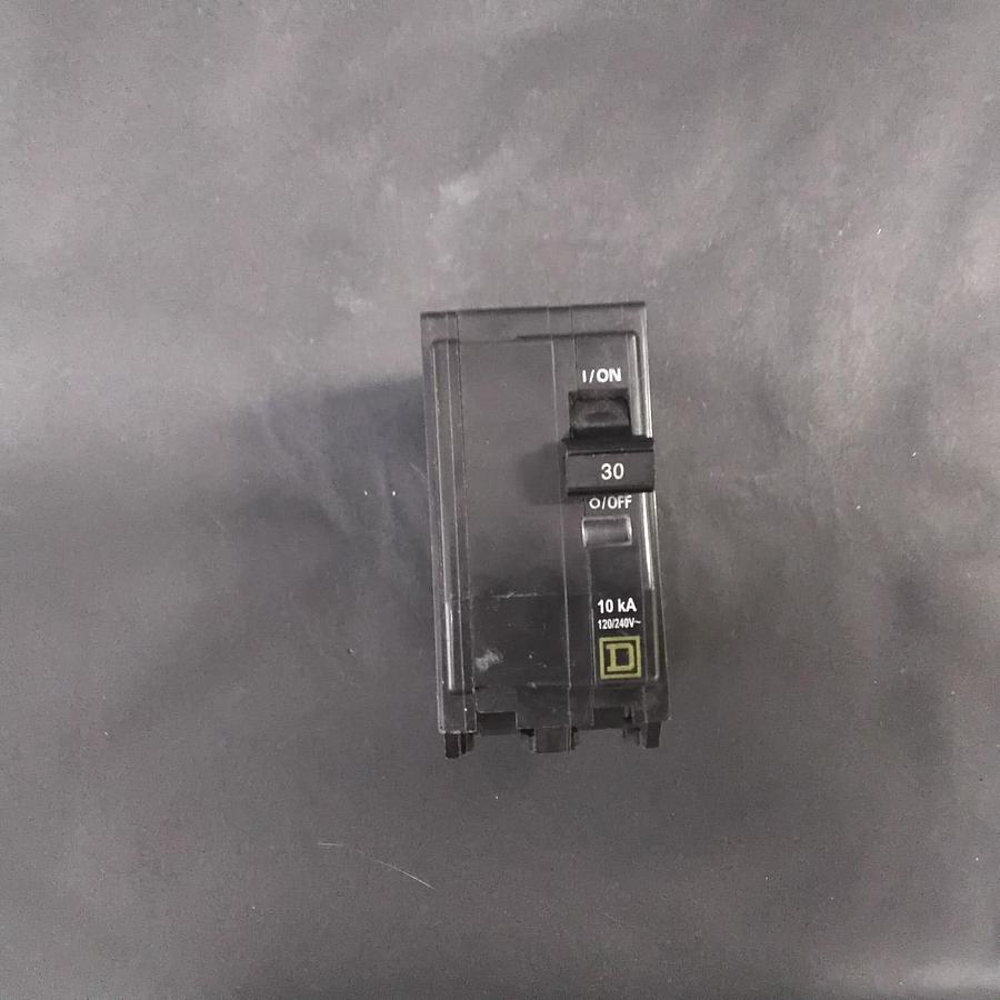 Used SQUARE D QO130 CIRCUIT BREAKER ($10.99 OBO)