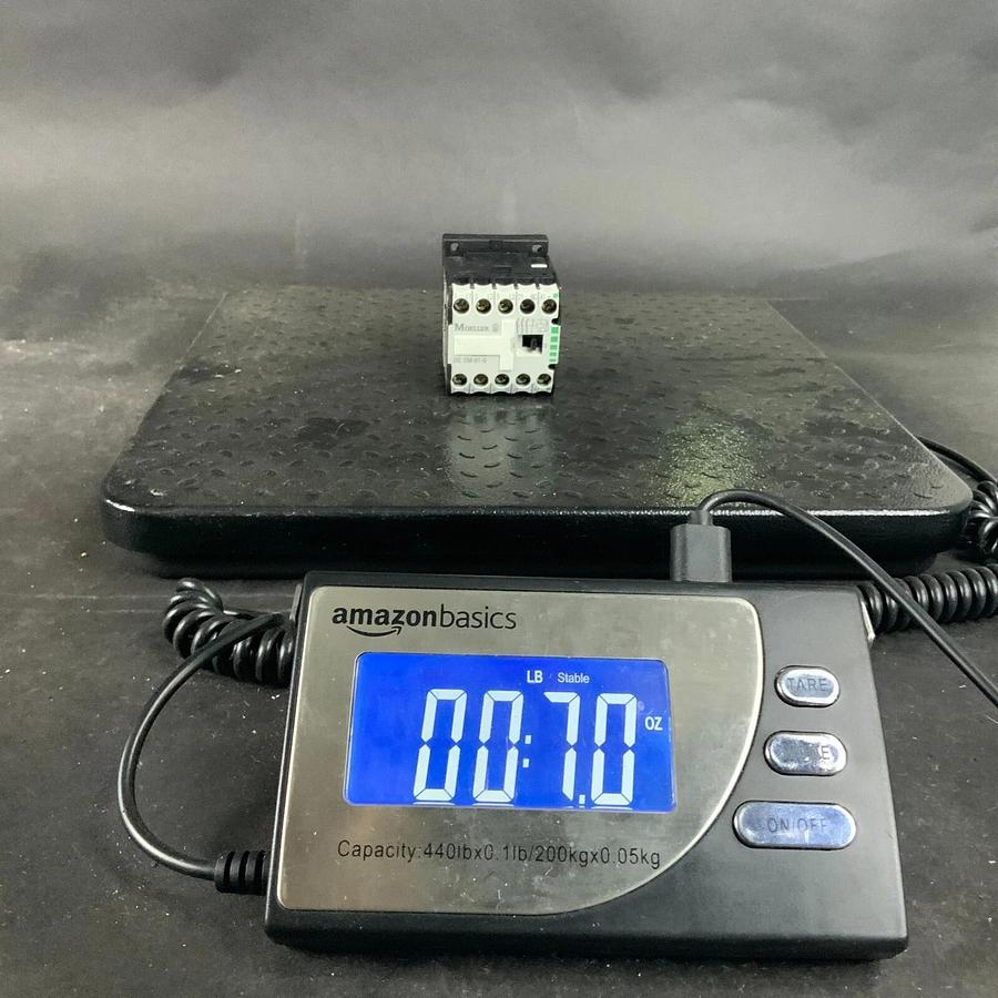 Used MOELLER DIL EM-01-G 24VDC CONTACTOR ($10 OBO)