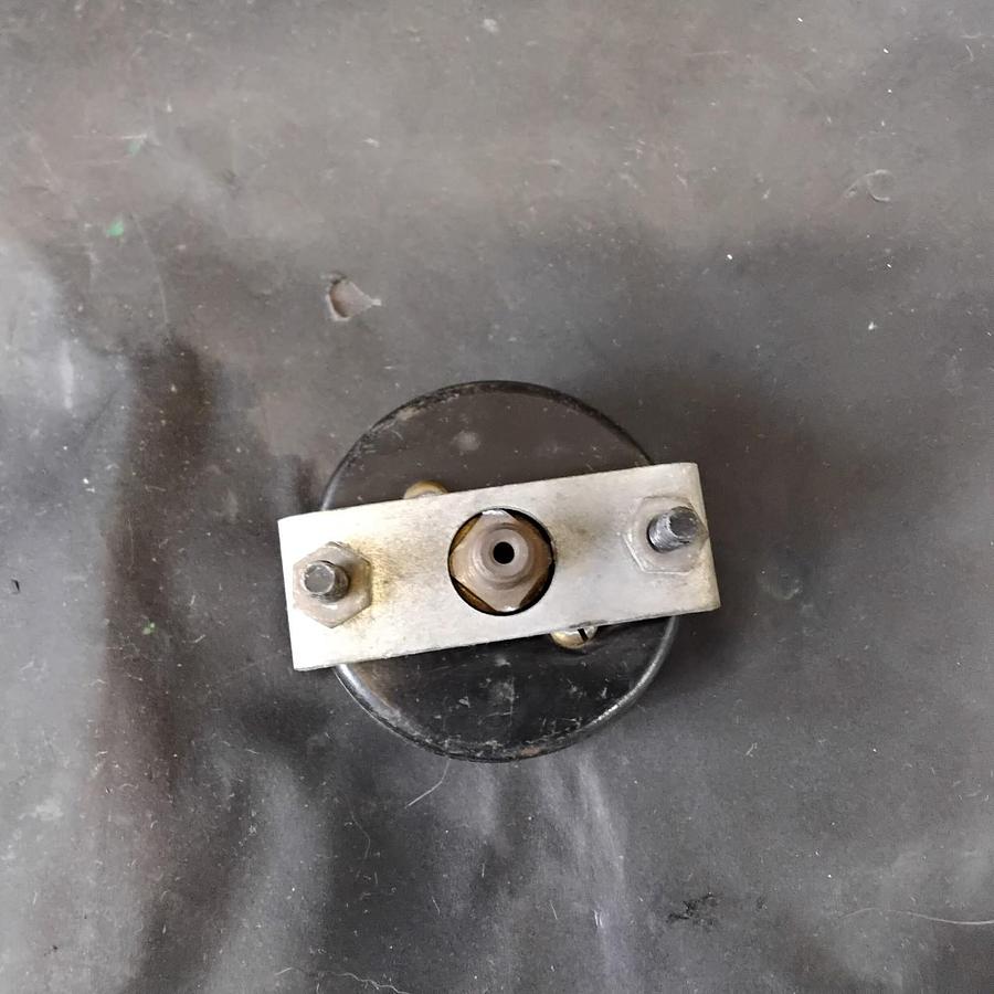 Used US GAUGE 200 PSI PRESSURE GAUGE ($16 OBO)