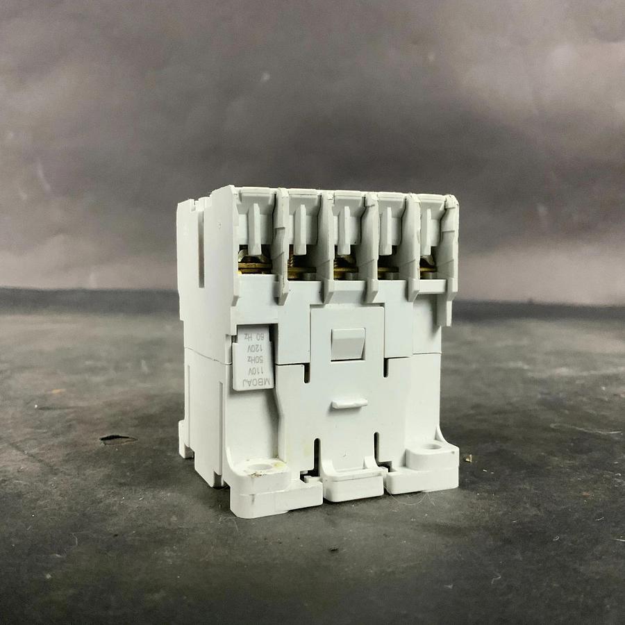 Used GENERAL ELECTRIC MC1A310AT CONTACTOR ($40 OBO)