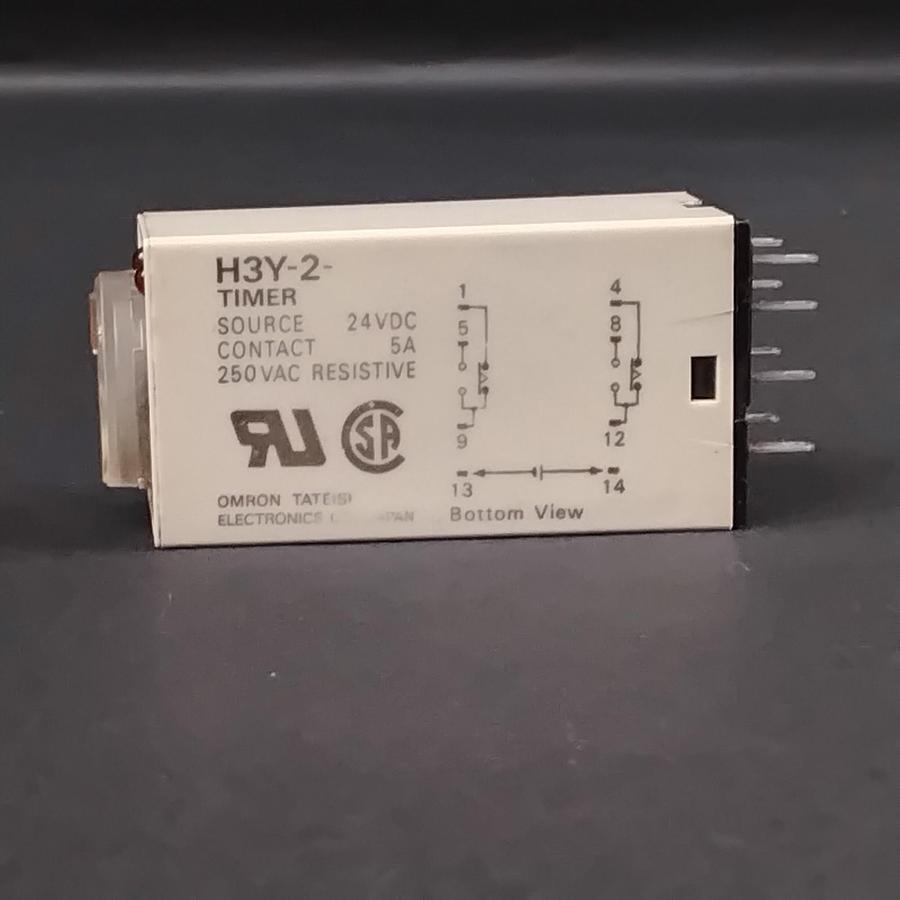 Used OMRON H3Y-2- ON DELAY TIMER 250 VAC($15 OBO)