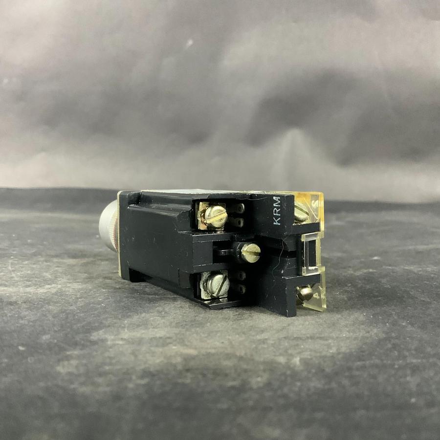 Used ALLEN BRADLEY 800MR-PA16S RED PILOT LIGHT ($20 OBO)