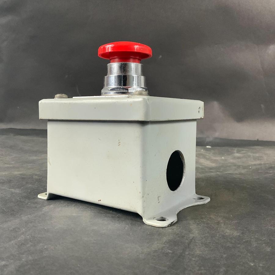 Used RITTAL A-2013 INDUSTRIAL CONTROL ENCLOSURE ($40 OBO)