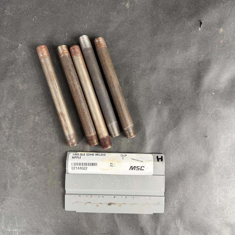 Used MSC 1/4X5 BLK WELDED NIPPLE - SET OF 5