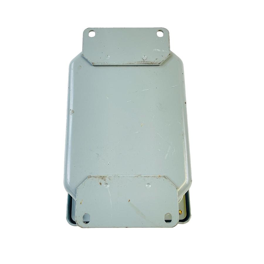 Used HOFFMAN A643DSC STEEL CONTROL ENCLOSURE CUTLER HAMMER E22 EMERGENCY STOP DB15