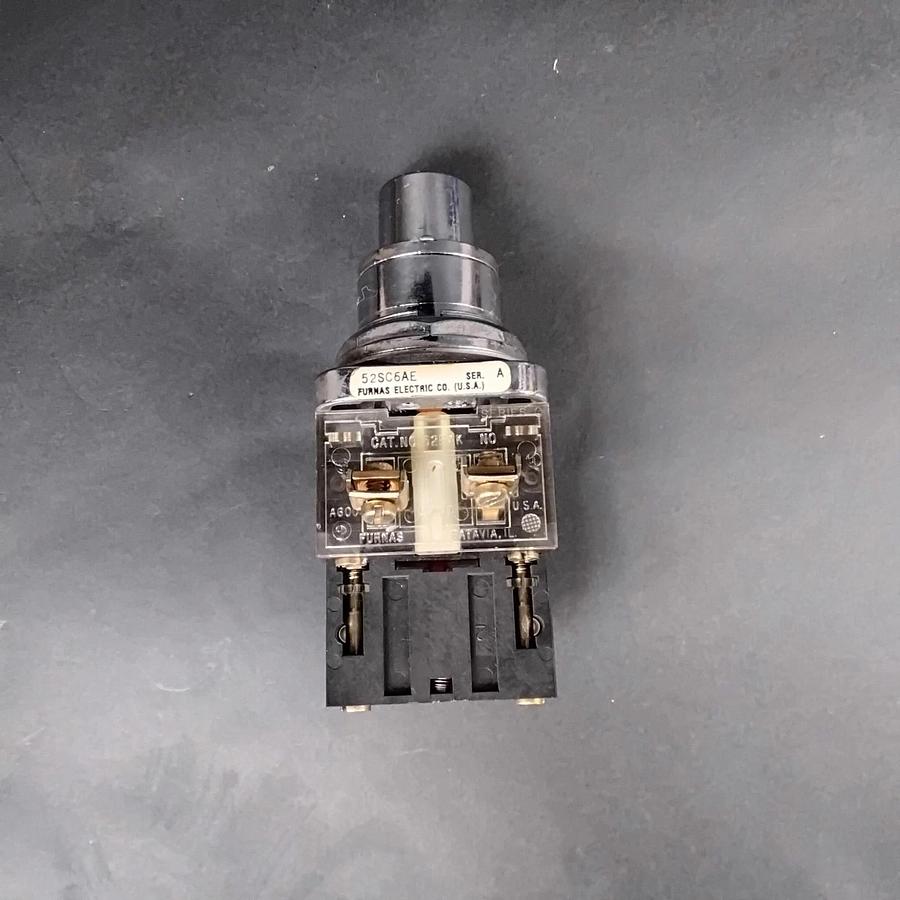 Used FURNAS 52SC6AE SER A KEYED SELECTOR SWITCH ($25 OBO)