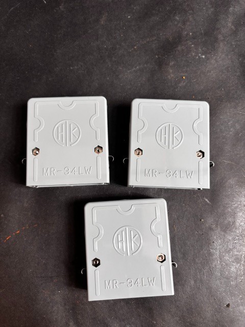 Used HONDA MR-34LW CABLE CONNECTOR HOUSING - GROUP OF 3 ($13 OBO)