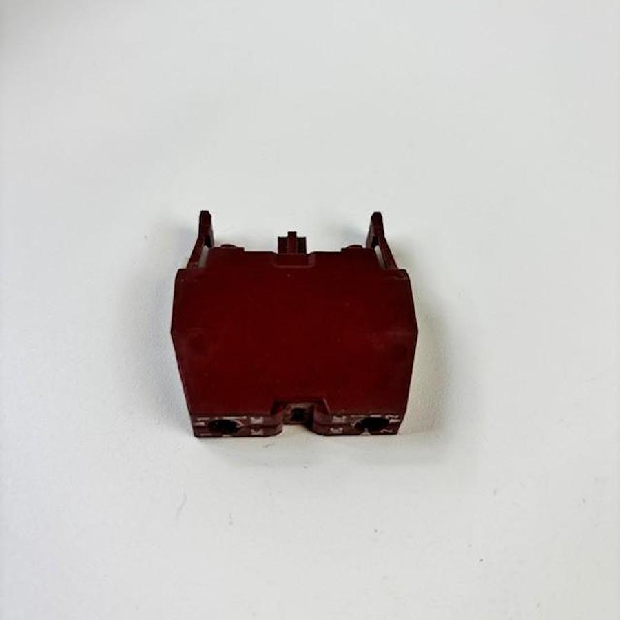Used SIEMENS-ALLIS P30CB02 CONTACT BLOCK