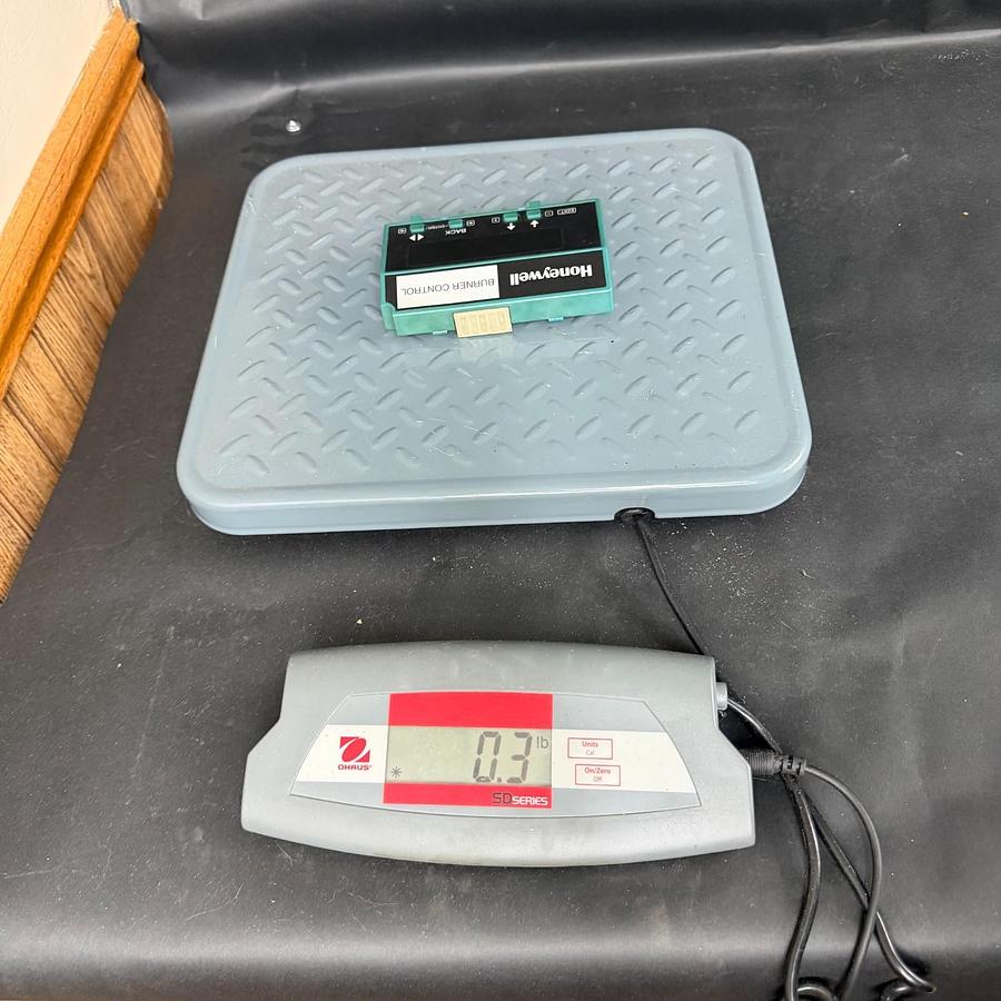 Used HONEYWELL S7800A1142 BURNER CONTROL DISPLAY ($230 OBO)