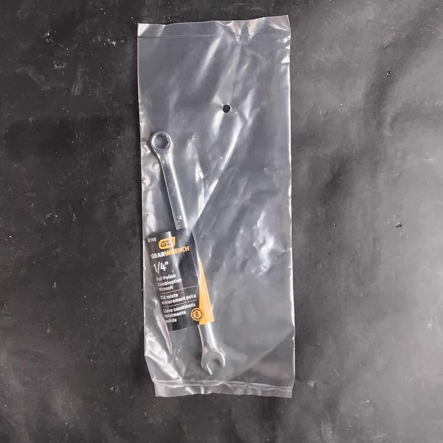 Used GEARWRENCH 81768 1/4" COMBINATION WRENCH ($10 OBO)