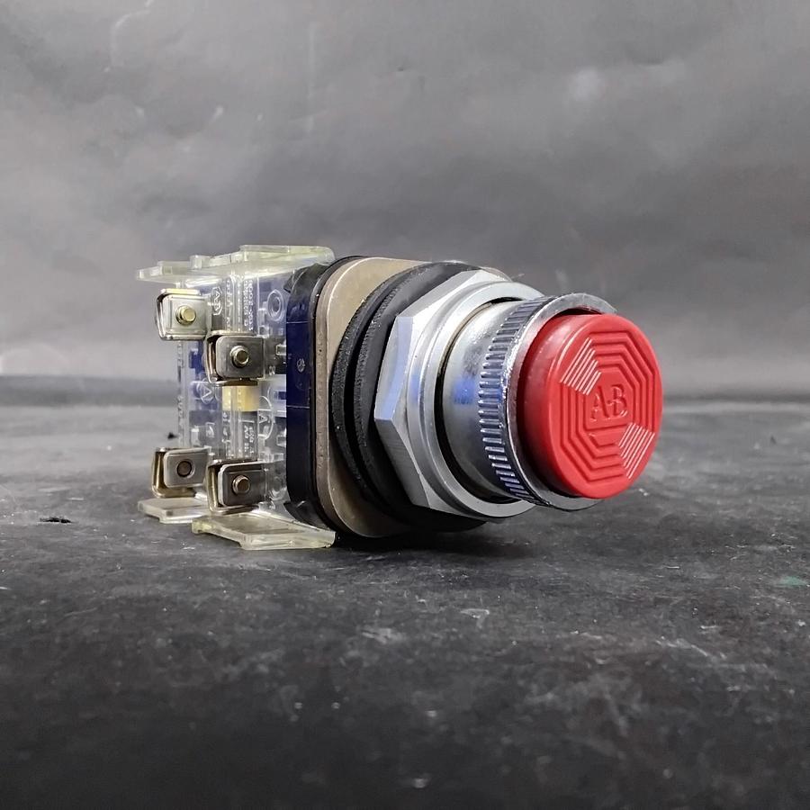 Used ALLEN BRADLEY 800T-KA SER T RED PUSHBUTTON ($35 OBO)