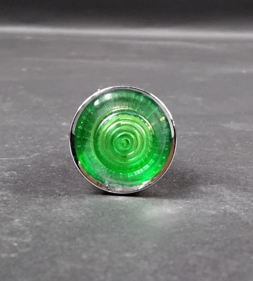 Used ROUND INDICATOR LIGHT , GREEN ($4 OBO)