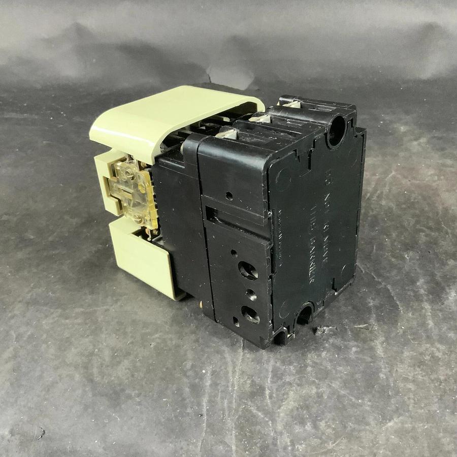 Used MOELLER PKZM3-6.3-U-NA CIRCUIT BREAKER - WITH HI22-PKZM3 AUX CONTACT ($35 OBO)