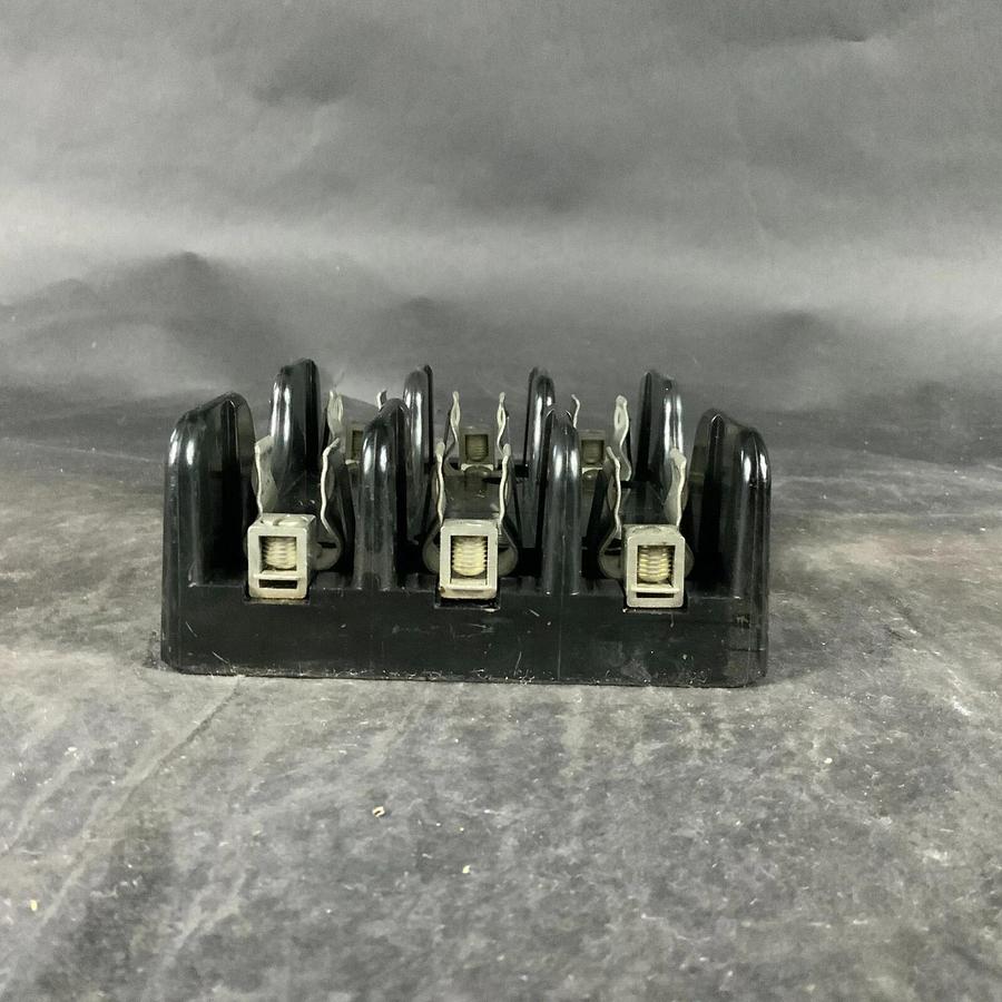 MARATHON R6F30A3B FUSE HOLDER ($15 OBO)