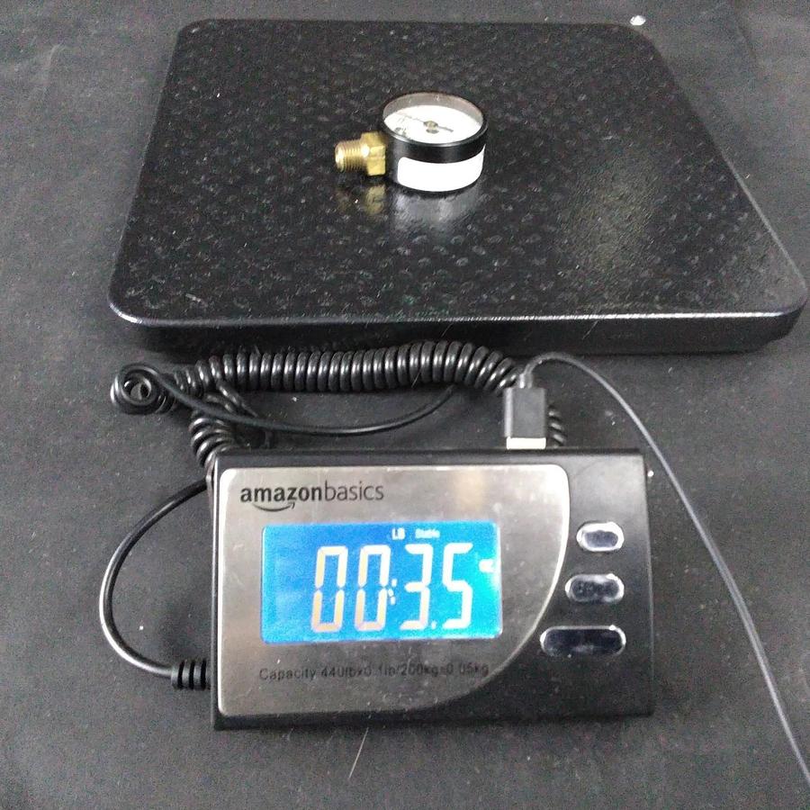 Used C.A. NORGREN 0-15 PSI PRESSURE GAUGE ($9.50 OBO0