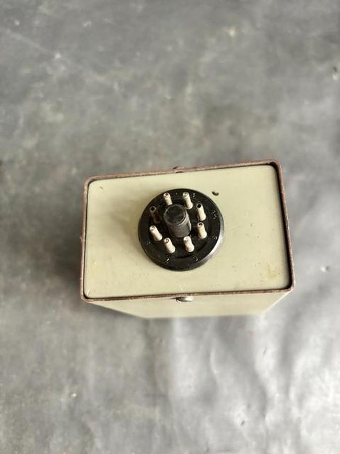 Used EAGLE SIGNAL CG310A5 TIME DELAY RELAY
