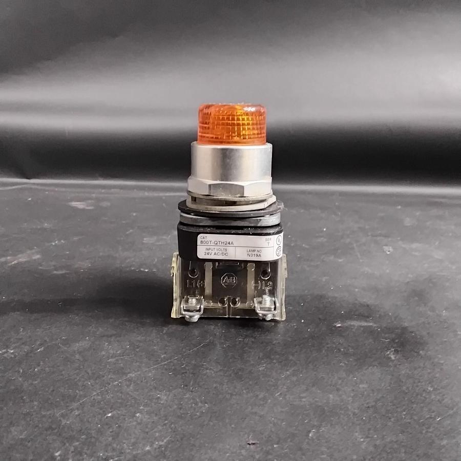 Used ALLEN BRADLEY 800T-QTH24A ORANGE PUSHBUTTON ($45 OBO)
