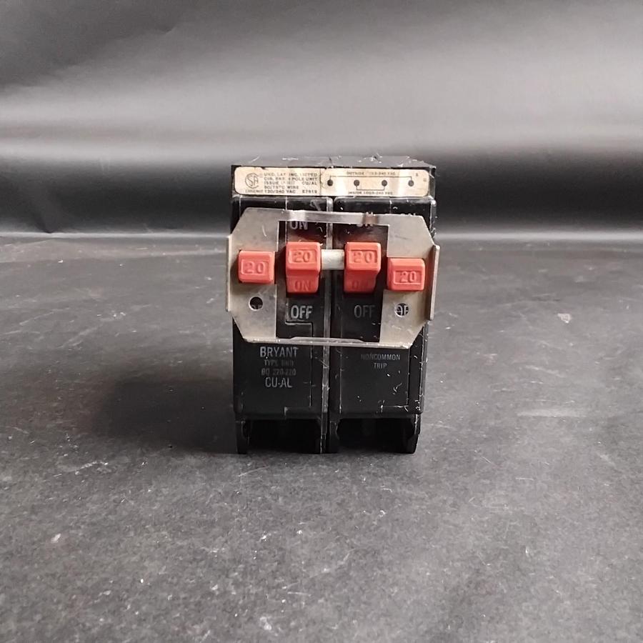 Used BRYANT BQ220-220 CIRCUIT BREAKER ($17 OBO)