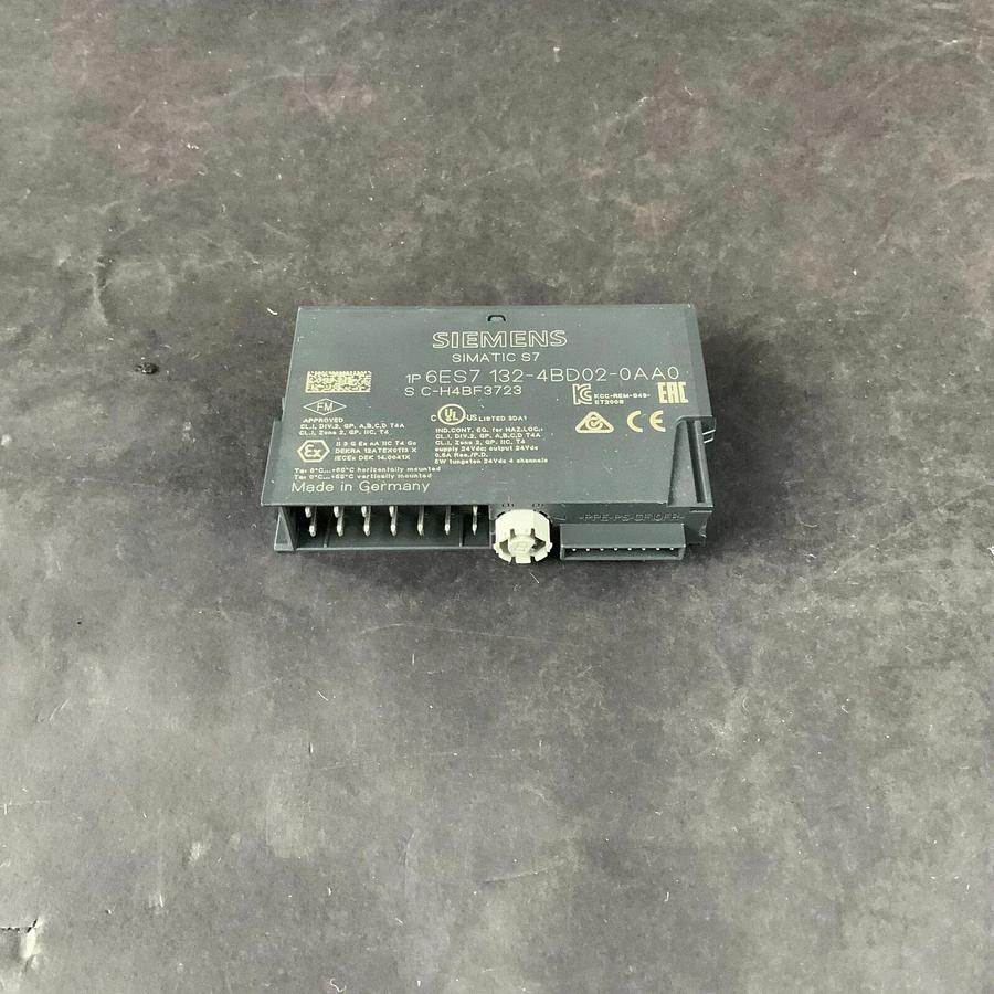 Used SIEMENS 6ES7 132-4BD02-0AA0 OUTPUT MODULE ($10 OBO)