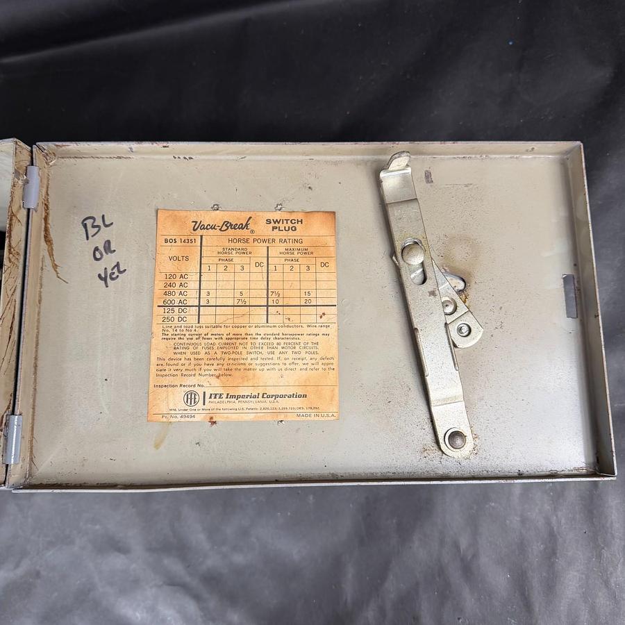 Used ITE BOS14351 SWITCH PLUG
