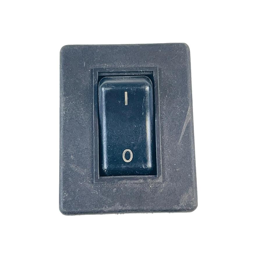 Used E-T-A 3120-F621-P7T1-W01D THERMAL CIRCUIT BREAKER 5A 250VAC 50VDC BLACK ROCKER