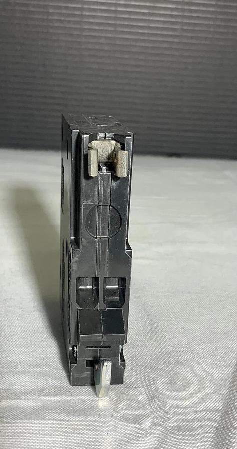 SCHNEIDER QOT2020C 20 A ($24.99 OBO)