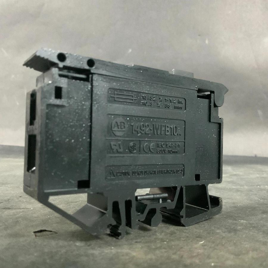 Used ALLEN BRADLEY 1492-WFB10 FUSE TERMINAL BLOCK ($4 OBO)